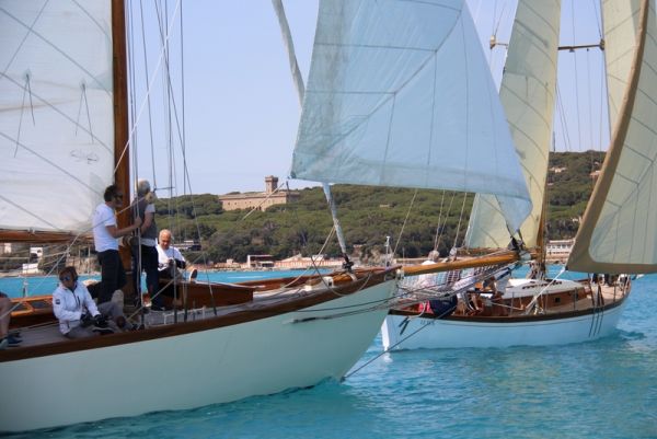 Aperte le iscrizioni alla “Regata delle Vele d’Epoca” in Accademia Navale