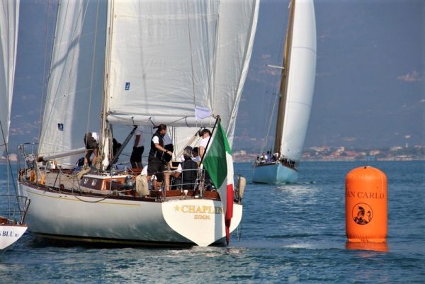 RECORD DI 73 BARCHE AL XIV RADUNO VELE STORICHE VIAREGGIO, TRA LE VINCITRICI “EA” E “JALINA”, A “STAR 1907” IL TROFEO VSV 2018