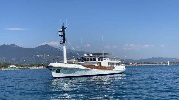 F100, lo yacht di Gianni Agnelli
