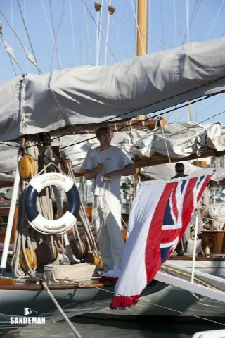 Foto 14 di 19: William Fife William Fife III