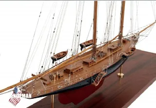 Foto 9 di 11: Herreshoff 121 ft Two Masted Topsail Gaff Schooner 1903 -2012