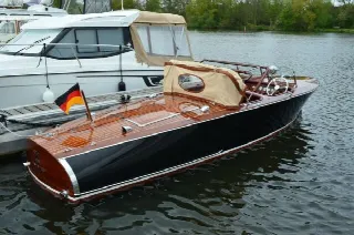 Foto 3 di 3: Chris Craft BARREL BACK RECREATION