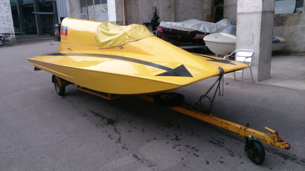  Molinari Raceboat