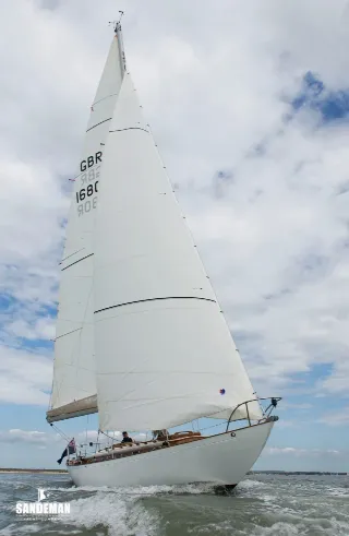 Foto 4 di 42: David Cheverton 37 ft Sloop 1962/2015