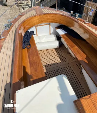 Foto 8 di 73: McGruer 42 ft Twin Screw Motor Yacht 1950/2022