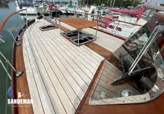 Foto 19 di 72: RAMPART 48 TWIN SCREW CLASSIC MOTOR YACHT 1962/2002
