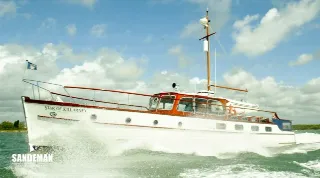Foto 2 di 72: RAMPART 48 TWIN SCREW CLASSIC MOTOR YACHT 1962/2002