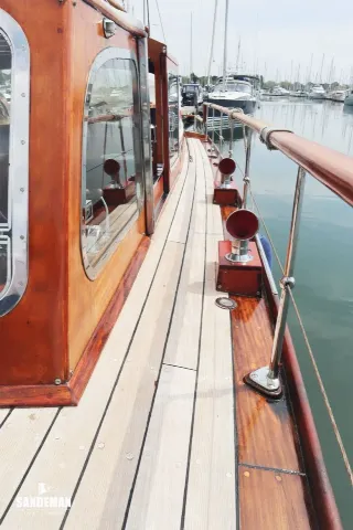 Foto 30 di 72: RAMPART 48 TWIN SCREW CLASSIC MOTOR YACHT 1962/2002