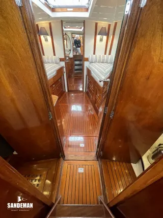 Foto 49 di 72: RAMPART 48 TWIN SCREW CLASSIC MOTOR YACHT 1962/2002