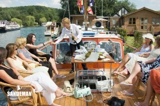 Foto 8 di 72: RAMPART 48 TWIN SCREW CLASSIC MOTOR YACHT 1962/2002