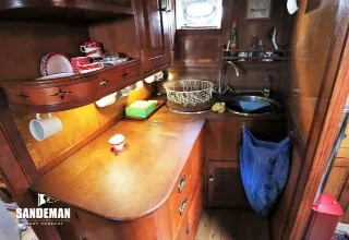 Foto 75 di 90: SAUNDERS-ROE 45 FT MEDINA/SARO CLASS TWIN SCREW MOTOR YACHT 1937/ 2011