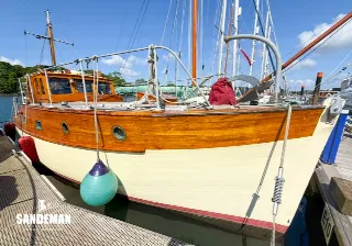 Foto 7 di 82: Stow & Son (Lady Bee) 39 ft Twin Screw Motor Yacht 1938/2017