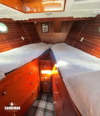 Foto 45 di 64: Reg Freeman-Attrill 40ft Twin Screw Motor Yacht 1966/2007