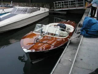Foto 2 di 6: Riva ARISTON